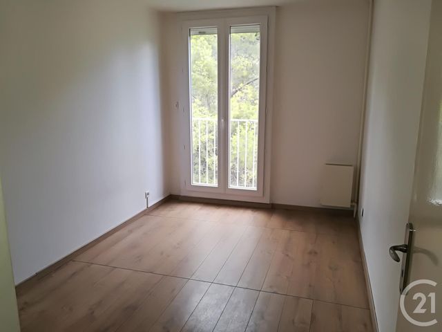 Afficher la photo en grand Appartement F3 à louer - 3 pièces - 65.55 m2 - TOULON - 83 - PROVENCE-ALPES-COTE-D-AZUR - Century 21 Ouest Immo