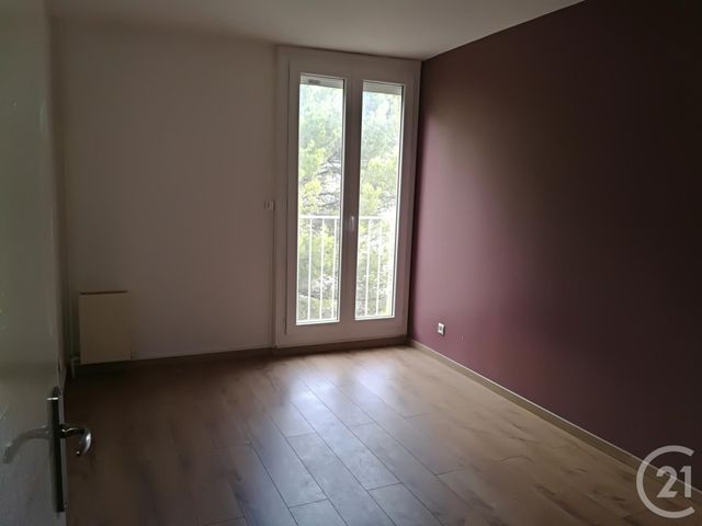 Afficher la photo en grand Appartement F3 à louer - 3 pièces - 65.55 m2 - TOULON - 83 - PROVENCE-ALPES-COTE-D-AZUR - Century 21 Ouest Immo