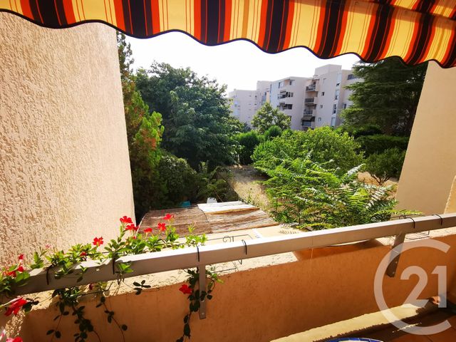 Afficher la photo en grand Appartement T4 à vendre - 4 pièces - 77.12 m2 - TOULON - 83 - PROVENCE-ALPES-COTE-D-AZUR - Century 21 Ouest Immo