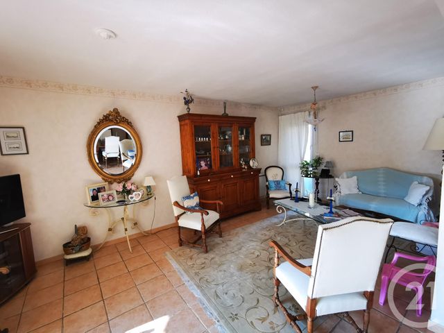 Afficher la photo en grand Appartement T4 à vendre - 4 pièces - 77.12 m2 - TOULON - 83 - PROVENCE-ALPES-COTE-D-AZUR - Century 21 Ouest Immo