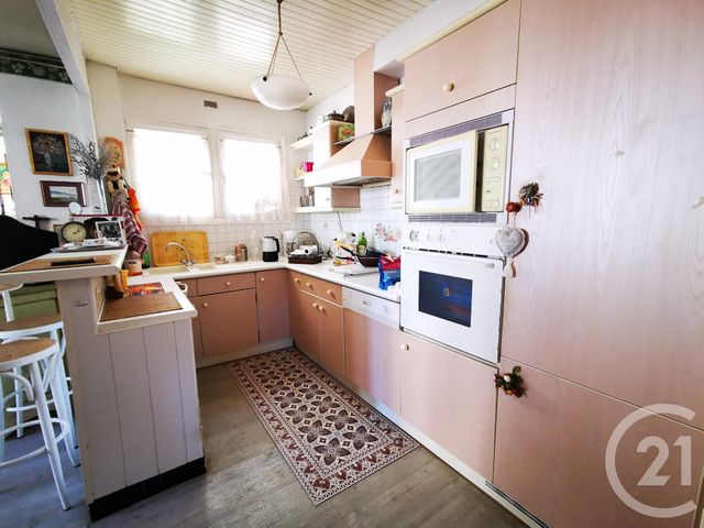 Afficher la photo en grand Appartement F4 à vendre - 4 pièces - 69.7 m2 - TOULON - 83 - PROVENCE-ALPES-COTE-D-AZUR - Century 21 Ouest Immo