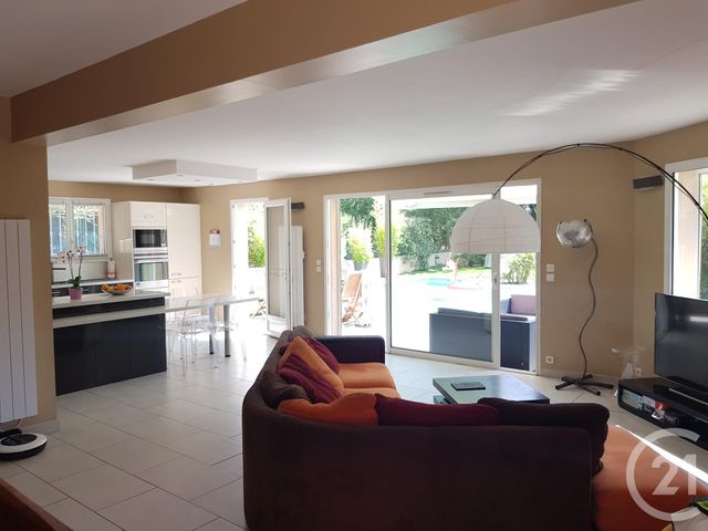 maison à vendre - 5 pièces - 132.99 m2 - CARQUEIRANNE - 83 - PROVENCE-ALPES-COTE-D-AZUR - Century 21 Ouest Immo maison à vendre - 5 pièces - 132.99 m2 - CARQUEIRANNE - 83 - PROVENCE-ALPES-COTE-D-AZUR - Century 21 Ouest Immo