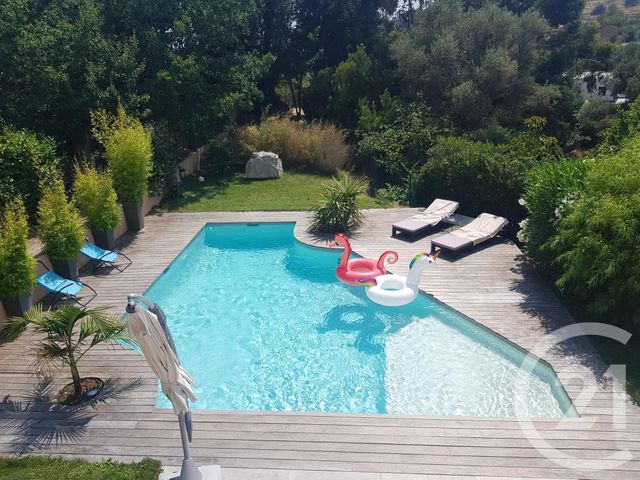 maison à vendre - 5 pièces - 132.99 m2 - CARQUEIRANNE - 83 - PROVENCE-ALPES-COTE-D-AZUR - Century 21 Ouest Immo maison à vendre - 5 pièces - 132.99 m2 - CARQUEIRANNE - 83 - PROVENCE-ALPES-COTE-D-AZUR - Century 21 Ouest Immo