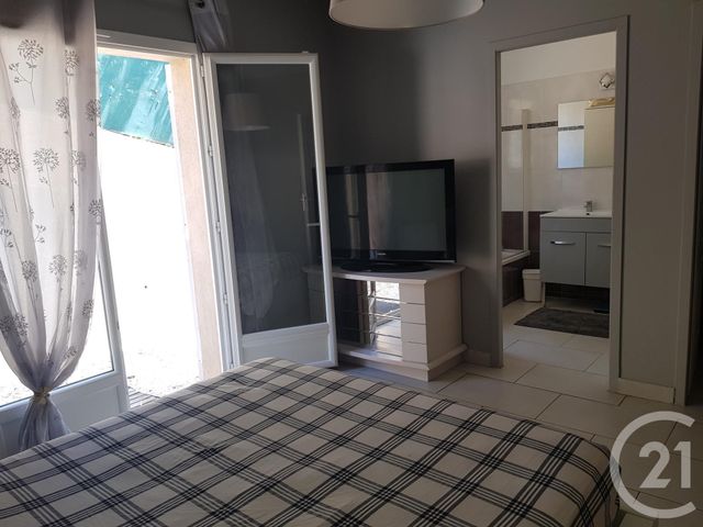 maison à vendre - 5 pièces - 132.99 m2 - CARQUEIRANNE - 83 - PROVENCE-ALPES-COTE-D-AZUR - Century 21 Ouest Immo maison à vendre - 5 pièces - 132.99 m2 - CARQUEIRANNE - 83 - PROVENCE-ALPES-COTE-D-AZUR - Century 21 Ouest Immo