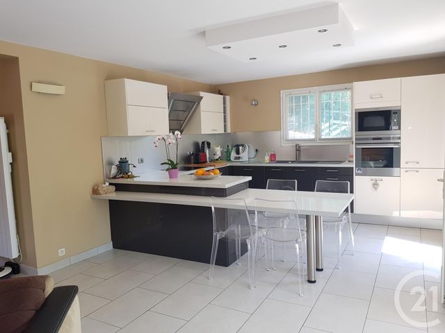 maison à vendre - 5 pièces - 132.99 m2 - CARQUEIRANNE - 83 - PROVENCE-ALPES-COTE-D-AZUR - Century 21 Ouest Immo maison à vendre - 5 pièces - 132.99 m2 - CARQUEIRANNE - 83 - PROVENCE-ALPES-COTE-D-AZUR - Century 21 Ouest Immo
