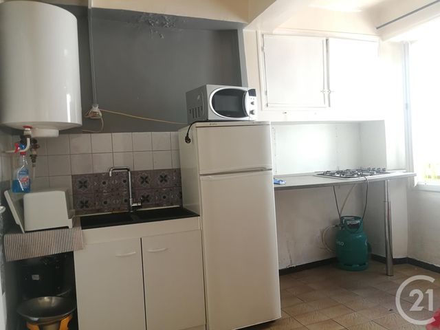 Afficher la photo en grand Studio à vendre - 1 pièce - 44.0 m2 - TOULON - 83 - PROVENCE-ALPES-COTE-D-AZUR - Century 21 Ouest Immo