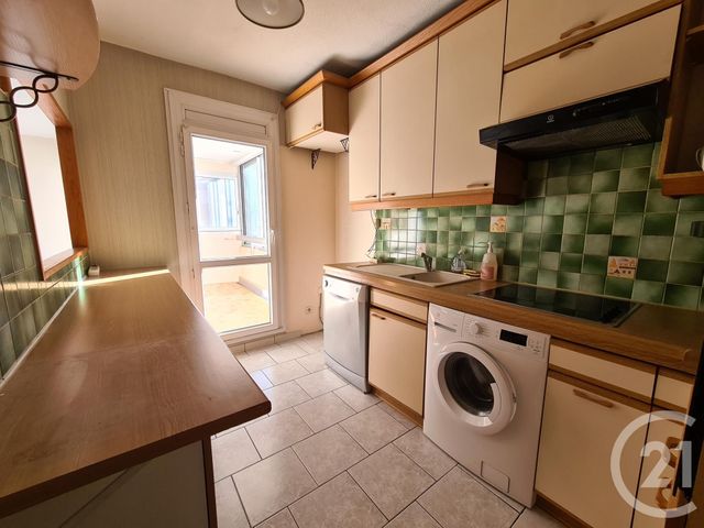 Afficher la photo en grand Appartement F3 à vendre - 4 pièces - 80.0 m2 - TOULON - 83 - PROVENCE-ALPES-COTE-D-AZUR - Century 21 Ouest Immo