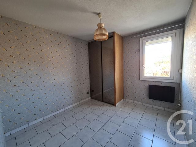 Afficher la photo en grand Appartement F3 à vendre - 4 pièces - 80.0 m2 - TOULON - 83 - PROVENCE-ALPES-COTE-D-AZUR - Century 21 Ouest Immo