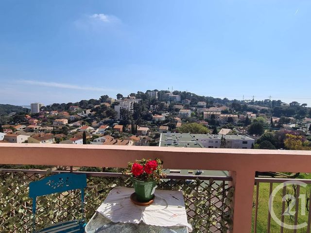 Afficher la photo en grand Appartement F4 à vendre - 4 pièces - 78.0 m2 - TOULON - 83 - PROVENCE-ALPES-COTE-D-AZUR - Century 21 Ouest Immo