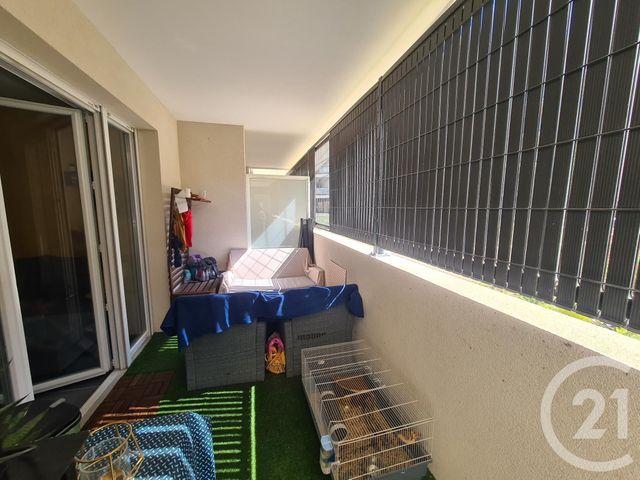 Afficher la photo en grand Appartement F2 à vendre - 2 pièces - 39.1 m2 - LA SEYNE SUR MER - 83 - PROVENCE-ALPES-COTE-D-AZUR - Century 21 Ouest Immo