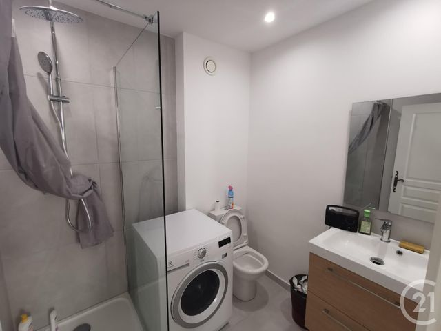 Appartement F4 à vendre - 4 pièces - 88.0 m2 - TOULON - 83 - PROVENCE-ALPES-COTE-D-AZUR - Century 21 Ouest Immo Appartement F4 à vendre - 4 pièces - 88.0 m2 - TOULON - 83 - PROVENCE-ALPES-COTE-D-AZUR - Century 21 Ouest Immo