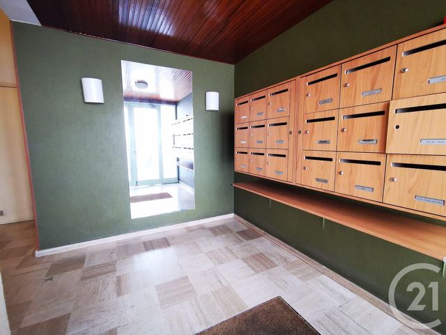Appartement F3 à vendre - 3 pièces - 61.94 m2 - TOULON - 83 - PROVENCE-ALPES-COTE-D-AZUR - Century 21 Ouest Immo Appartement F3 à vendre - 3 pièces - 61.94 m2 - TOULON - 83 - PROVENCE-ALPES-COTE-D-AZUR - Century 21 Ouest Immo