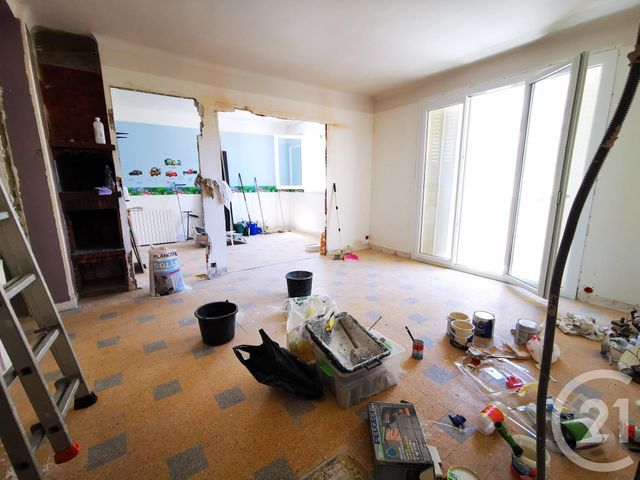 Appartement F3 à vendre - 3 pièces - 52.0 m2 - TOULON - 83 - PROVENCE-ALPES-COTE-D-AZUR - Century 21 Ouest Immo Appartement F3 à vendre - 3 pièces - 52.0 m2 - TOULON - 83 - PROVENCE-ALPES-COTE-D-AZUR - Century 21 Ouest Immo