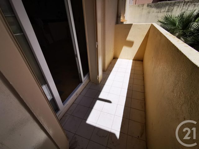 Appartement F3 à vendre - 3 pièces - 52.0 m2 - TOULON - 83 - PROVENCE-ALPES-COTE-D-AZUR - Century 21 Ouest Immo Appartement F3 à vendre - 3 pièces - 52.0 m2 - TOULON - 83 - PROVENCE-ALPES-COTE-D-AZUR - Century 21 Ouest Immo