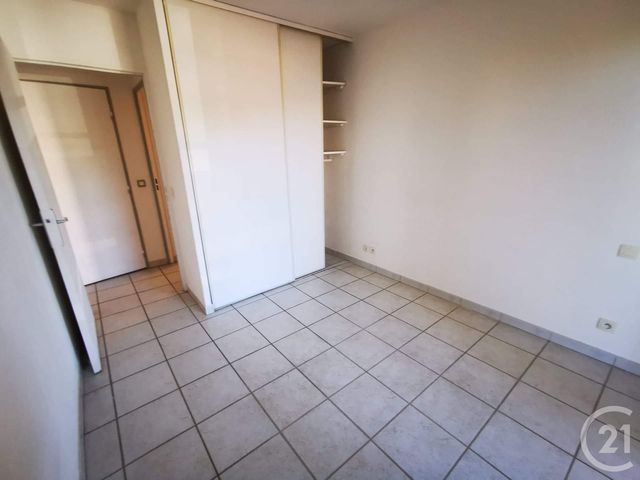 Appartement F3 à vendre - 3 pièces - 52.5 m2 - LA SEYNE SUR MER - 83 - PROVENCE-ALPES-COTE-D-AZUR - Century 21 Ouest Immo Appartement F3 à vendre - 3 pièces - 52.5 m2 - LA SEYNE SUR MER - 83 - PROVENCE-ALPES-COTE-D-AZUR - Century 21 Ouest Immo