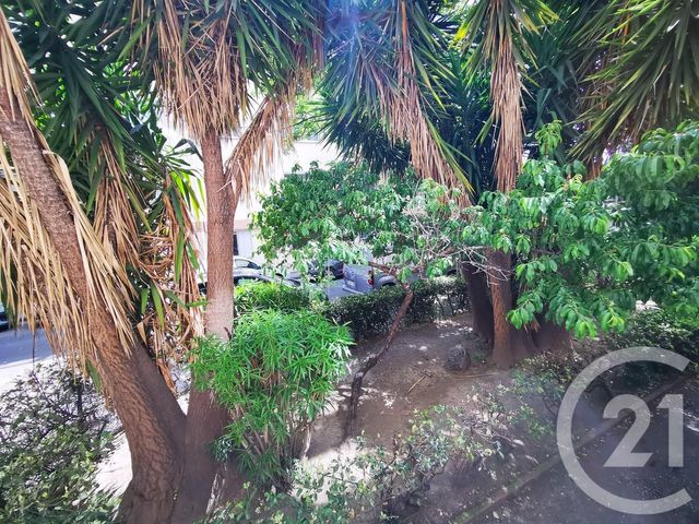 Appartement F3 à vendre - 3 pièces - 55.53 m2 - TOULON - 83 - PROVENCE-ALPES-COTE-D-AZUR - Century 21 Ouest Immo Appartement F3 à vendre - 3 pièces - 55.53 m2 - TOULON - 83 - PROVENCE-ALPES-COTE-D-AZUR - Century 21 Ouest Immo