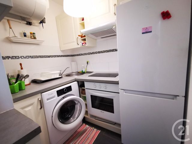 Appartement F1 à vendre - 1 pièce - 31.32 m2 - TOULON - 83 - PROVENCE-ALPES-COTE-D-AZUR - Century 21 Ouest Immo Appartement F1 à vendre - 1 pièce - 31.32 m2 - TOULON - 83 - PROVENCE-ALPES-COTE-D-AZUR - Century 21 Ouest Immo