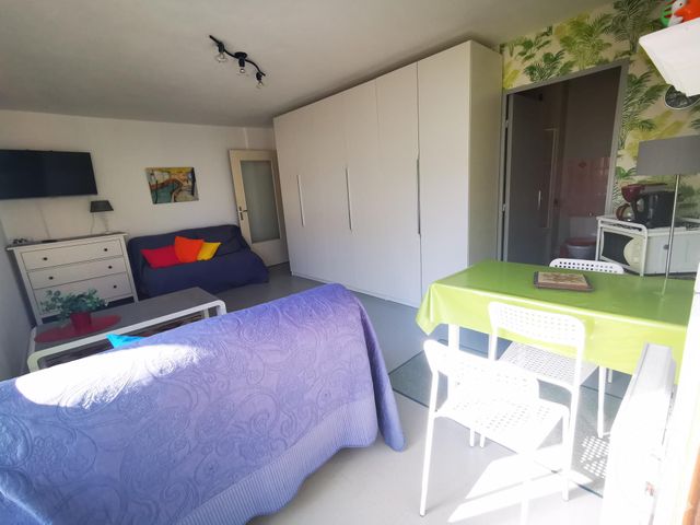 Appartement F1 à vendre - 1 pièce - 31.32 m2 - TOULON - 83 - PROVENCE-ALPES-COTE-D-AZUR - Century 21 Ouest Immo Appartement F1 à vendre - 1 pièce - 31.32 m2 - TOULON - 83 - PROVENCE-ALPES-COTE-D-AZUR - Century 21 Ouest Immo
