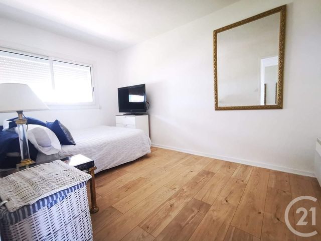Appartement F4 à vendre - 4 pièces - 76.0 m2 - TOULON - 83 - PROVENCE-ALPES-COTE-D-AZUR - Century 21 Ouest Immo Appartement F4 à vendre - 4 pièces - 76.0 m2 - TOULON - 83 - PROVENCE-ALPES-COTE-D-AZUR - Century 21 Ouest Immo