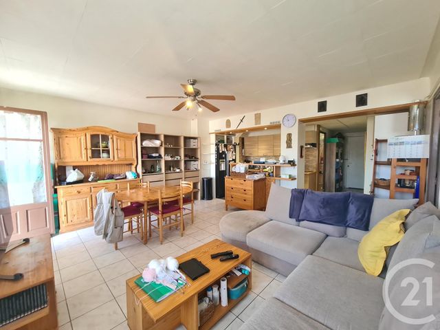 Appartement F3 à vendre - 3 pièces - 64.0 m2 - TOULON - 83 - PROVENCE-ALPES-COTE-D-AZUR - Century 21 Ouest Immo Appartement F3 à vendre - 3 pièces - 64.0 m2 - TOULON - 83 - PROVENCE-ALPES-COTE-D-AZUR - Century 21 Ouest Immo