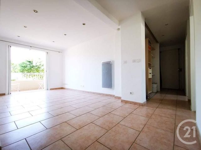 Afficher la photo en grand appartement à vendre - 4 pièces - 67.0 m2 - TOULON - 83 - PROVENCE-ALPES-COTE-D-AZUR - Century 21 Ouest Immo
