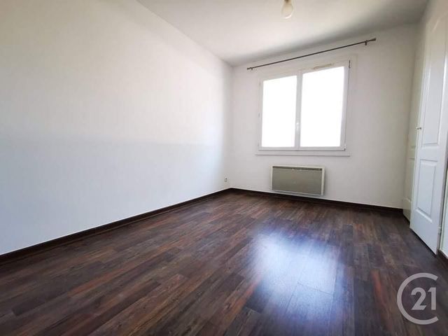 Afficher la photo en grand appartement à vendre - 4 pièces - 67.0 m2 - TOULON - 83 - PROVENCE-ALPES-COTE-D-AZUR - Century 21 Ouest Immo