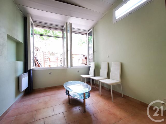 Afficher la photo en grand Appartement F2 à vendre - 2 pièces - 30.75 m2 - TOULON - 83 - PROVENCE-ALPES-COTE-D-AZUR - Century 21 Ouest Immo