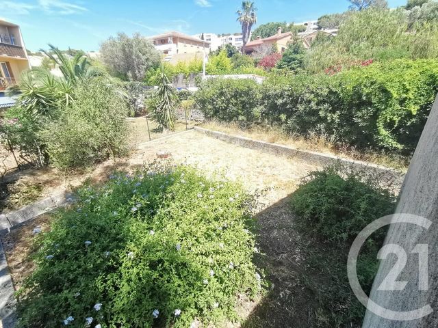 Afficher la photo en grand maison à vendre - 6 pièces - 135.0 m2 - ST MANDRIER SUR MER - 83 - PROVENCE-ALPES-COTE-D-AZUR - Century 21 Ouest Immo