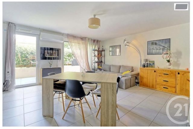 Afficher la photo en grand Appartement F4 à vendre - 4 pièces - 100.0 m2 - TOULON - 83 - PROVENCE-ALPES-COTE-D-AZUR - Century 21 Ouest Immo