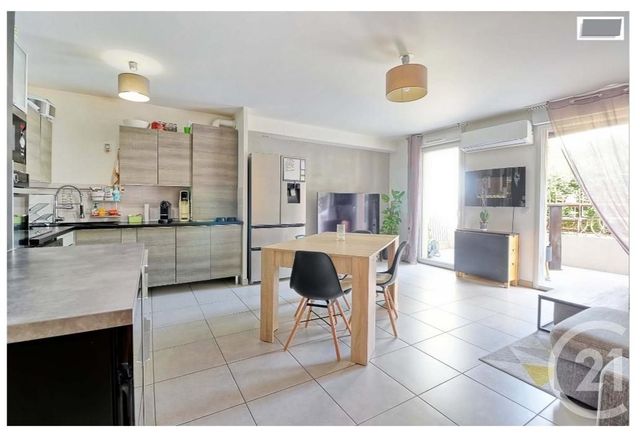 Afficher la photo en grand Appartement F4 à vendre - 4 pièces - 100.0 m2 - TOULON - 83 - PROVENCE-ALPES-COTE-D-AZUR - Century 21 Ouest Immo