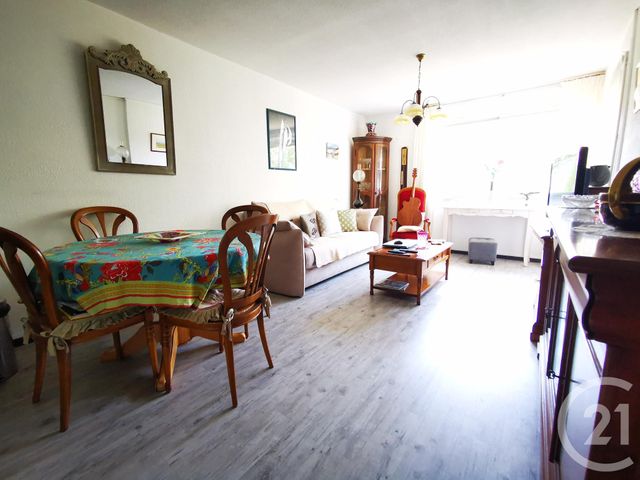 Afficher la photo en grand Appartement F2 à vendre - 2 pièces - 43.2 m2 - TOULON - 83 - PROVENCE-ALPES-COTE-D-AZUR - Century 21 Ouest Immo