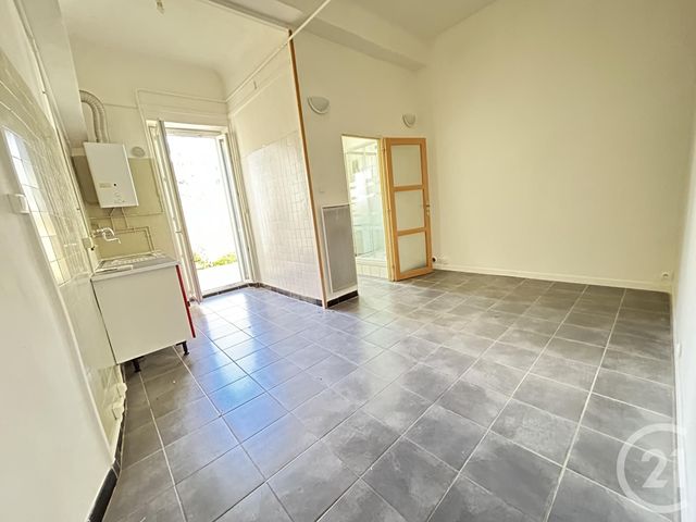 Appartement T2 à vendre - 2 pièces - 36.0 m2 - TOULON - 83 - PROVENCE-ALPES-COTE-D-AZUR - Century 21 Ouest Immo