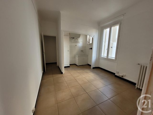 appartement à louer - 2 pièces - 31.63 m2 - TOULON - 83 - PROVENCE-ALPES-COTE-D-AZUR - Century 21 Ouest Immo