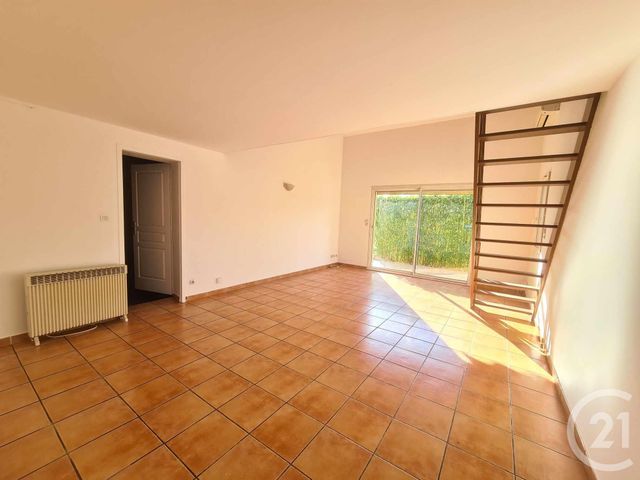 maison - TOULON - 83