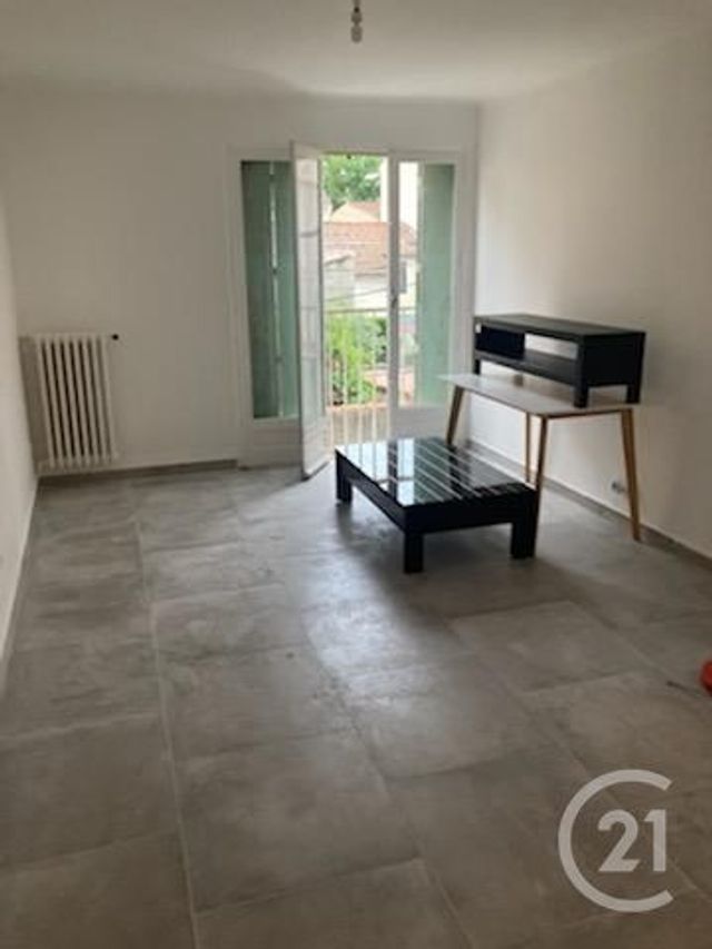 Appartement à vendre - 3 pièces - 54.32 m2 - TOULON - 83 - PROVENCE-ALPES-COTE-D-AZUR - Century 21 Ouest Immo