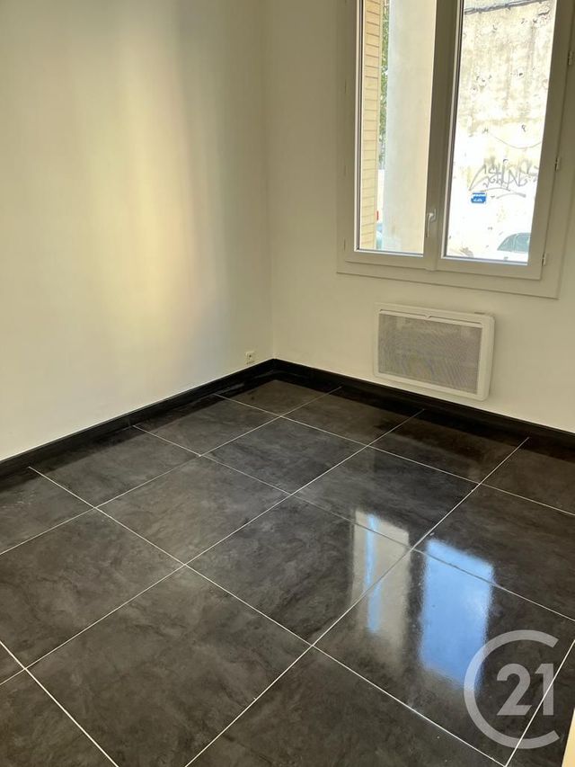 Appartement T2 à vendre - 2 pièces - 39.0 m2 - TOULON - 83 - PROVENCE-ALPES-COTE-D-AZUR - Century 21 Ouest Immo