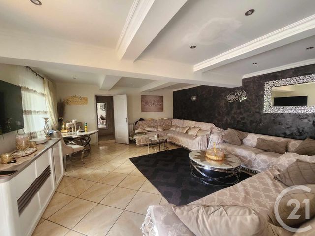 Afficher la photo en grand Appartement F5 à vendre - 7 pièces - 180.0 m2 - TOULON - 83 - PROVENCE-ALPES-COTE-D-AZUR - Century 21 Ouest Immo