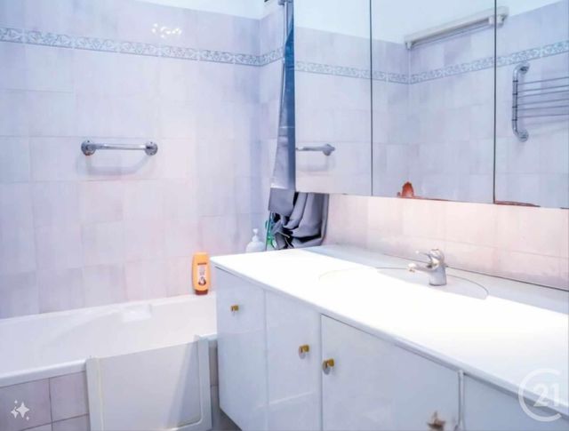 Appartement F5 à vendre - 5 pièces - 136.13 m2 - TOULON - 83 - PROVENCE-ALPES-COTE-D-AZUR - Century 21 Ouest Immo