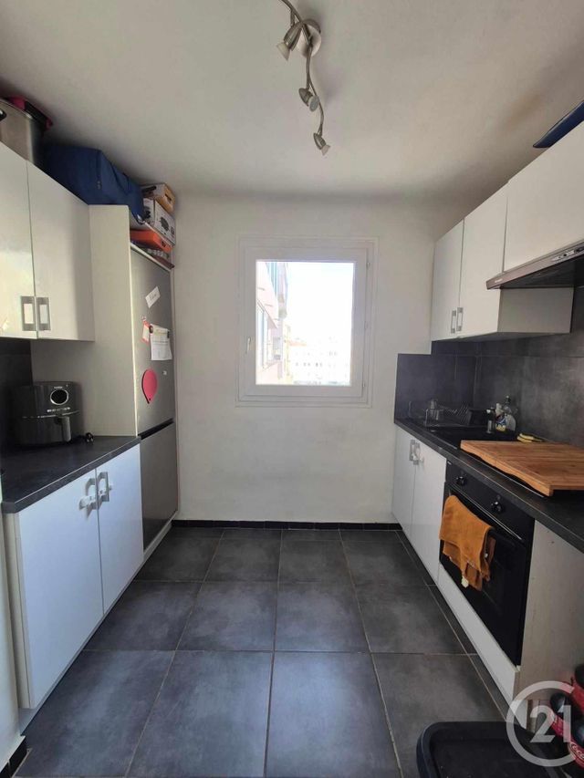 Afficher la photo en grand Appartement F4 à vendre - 4 pièces - 65.0 m2 - TOULON - 83 - PROVENCE-ALPES-COTE-D-AZUR - Century 21 Ouest Immo