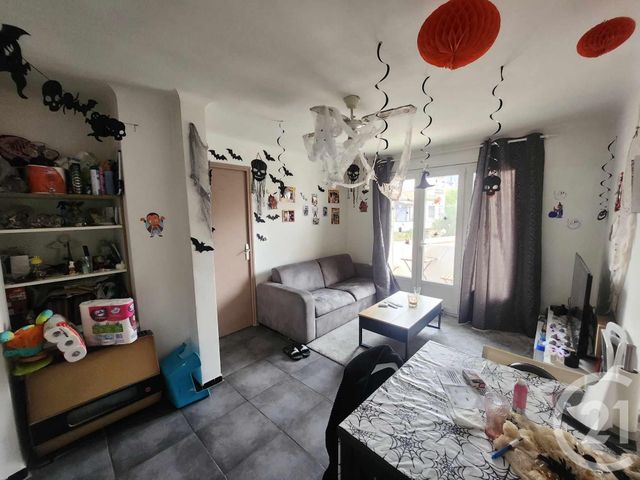 Afficher la photo en grand Appartement F4 à vendre - 4 pièces - 65.0 m2 - TOULON - 83 - PROVENCE-ALPES-COTE-D-AZUR - Century 21 Ouest Immo