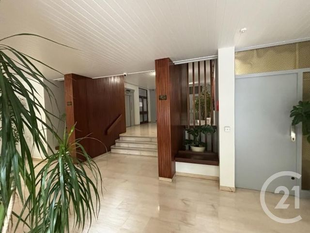 Appartement F4 à louer - 4 pièces - 103.2 m2 - TOULON - 83 - PROVENCE-ALPES-COTE-D-AZUR - Century 21 Ouest Immo