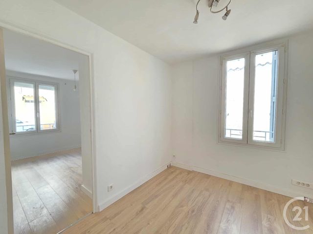 Appartement T2 à vendre - 2 pièces - 35.0 m2 - TOULON - 83 - PROVENCE-ALPES-COTE-D-AZUR - Century 21 Ouest Immo