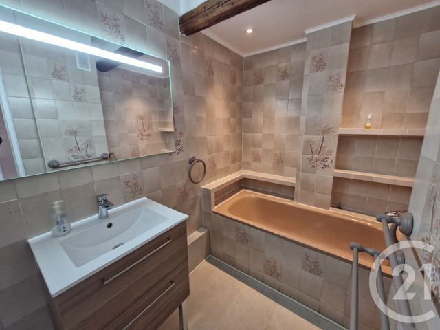 Appartement T4 à vendre - 4 pièces - 72.46 m2 - TOULON - 83 - PROVENCE-ALPES-COTE-D-AZUR - Century 21 Ouest Immo