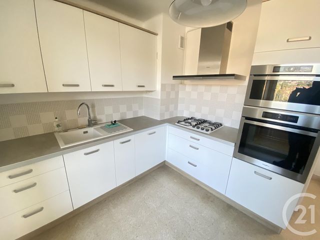 Appartement T4 à vendre - 4 pièces - 72.46 m2 - TOULON - 83 - PROVENCE-ALPES-COTE-D-AZUR - Century 21 Ouest Immo