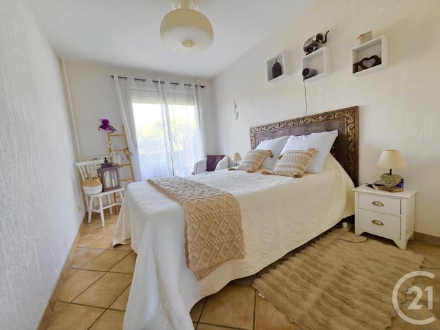 Afficher la photo en grand Appartement à vendre - 3 pièces - 60.0 m2 - TOULON - 83 - PROVENCE-ALPES-COTE-D-AZUR - Century 21 Ouest Immo
