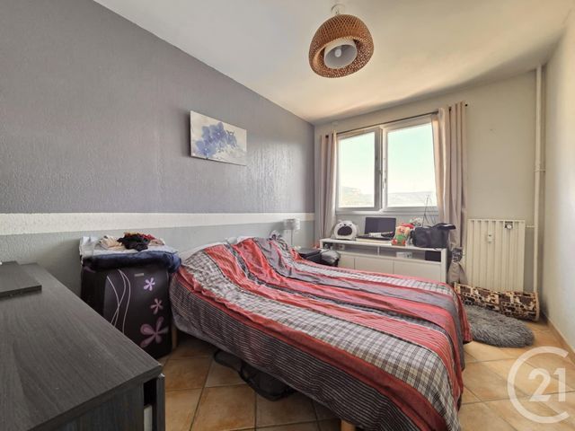 Afficher la photo en grand Appartement à vendre - 3 pièces - 60.0 m2 - TOULON - 83 - PROVENCE-ALPES-COTE-D-AZUR - Century 21 Ouest Immo