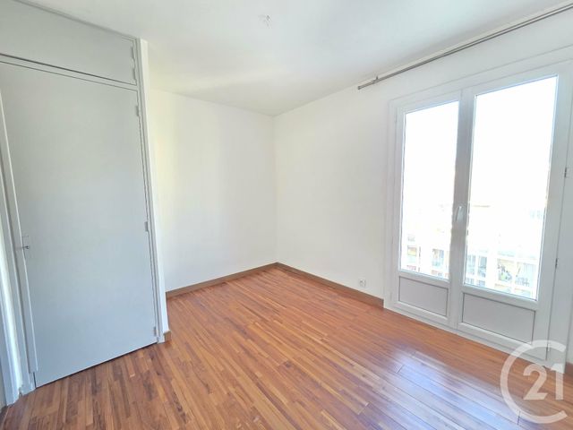 Appartement à vendre - 3 pièces - 58.0 m2 - TOULON - 83 - PROVENCE-ALPES-COTE-D-AZUR - Century 21 Ouest Immo