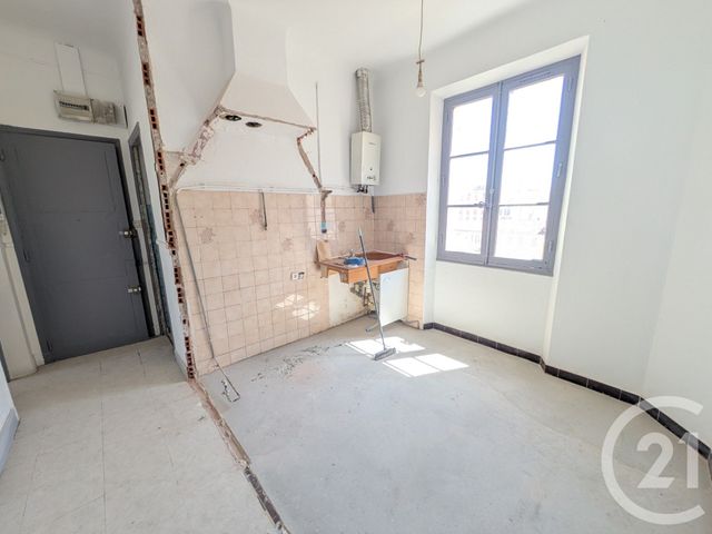 Appartement T3 à vendre - 3 pièces - 47.0 m2 - TOULON - 83 - PROVENCE-ALPES-COTE-D-AZUR - Century 21 Ouest Immo