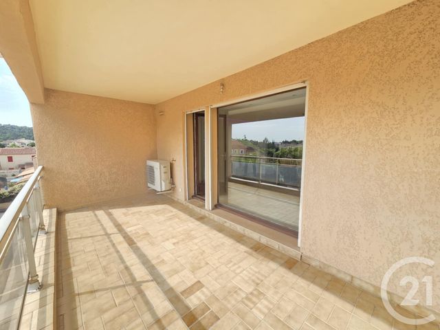 Appartement F3 à vendre - 3 pièces - 61.0 m2 - SANARY SUR MER - 83 - PROVENCE-ALPES-COTE-D-AZUR - Century 21 Ouest Immo