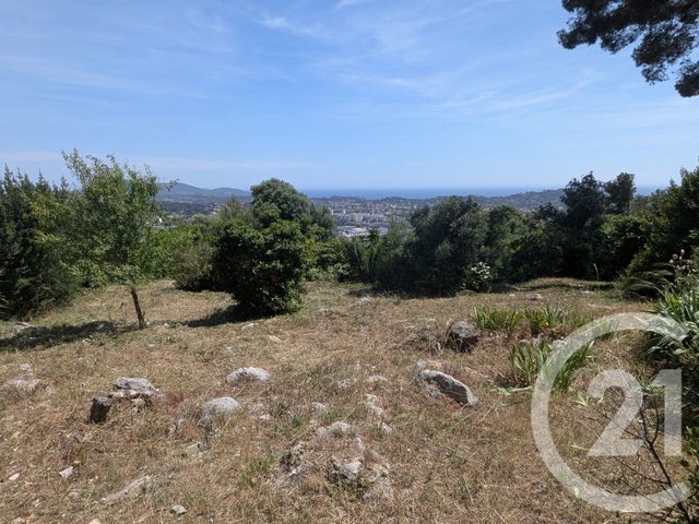 maison à vendre - 4 pièces - 348.0 m2 - TOULON - 83 - PROVENCE-ALPES-COTE-D-AZUR - Century 21 Ouest Immo